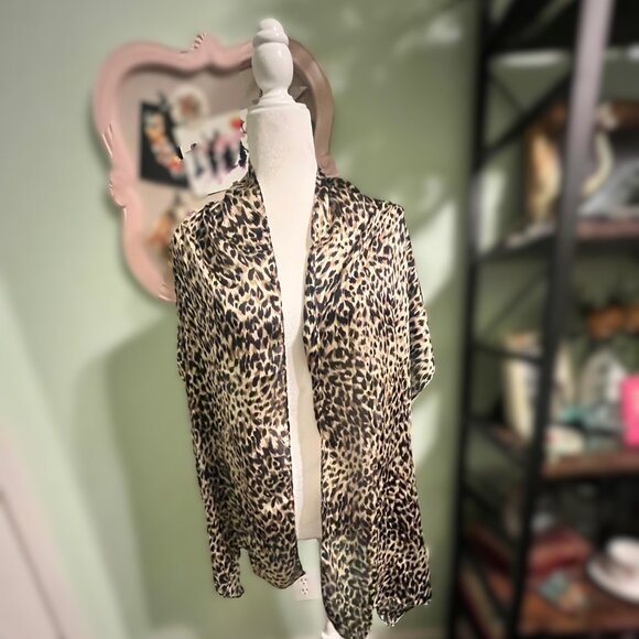 Cheeta Print Scarf, One Size - Picture 2 of 3